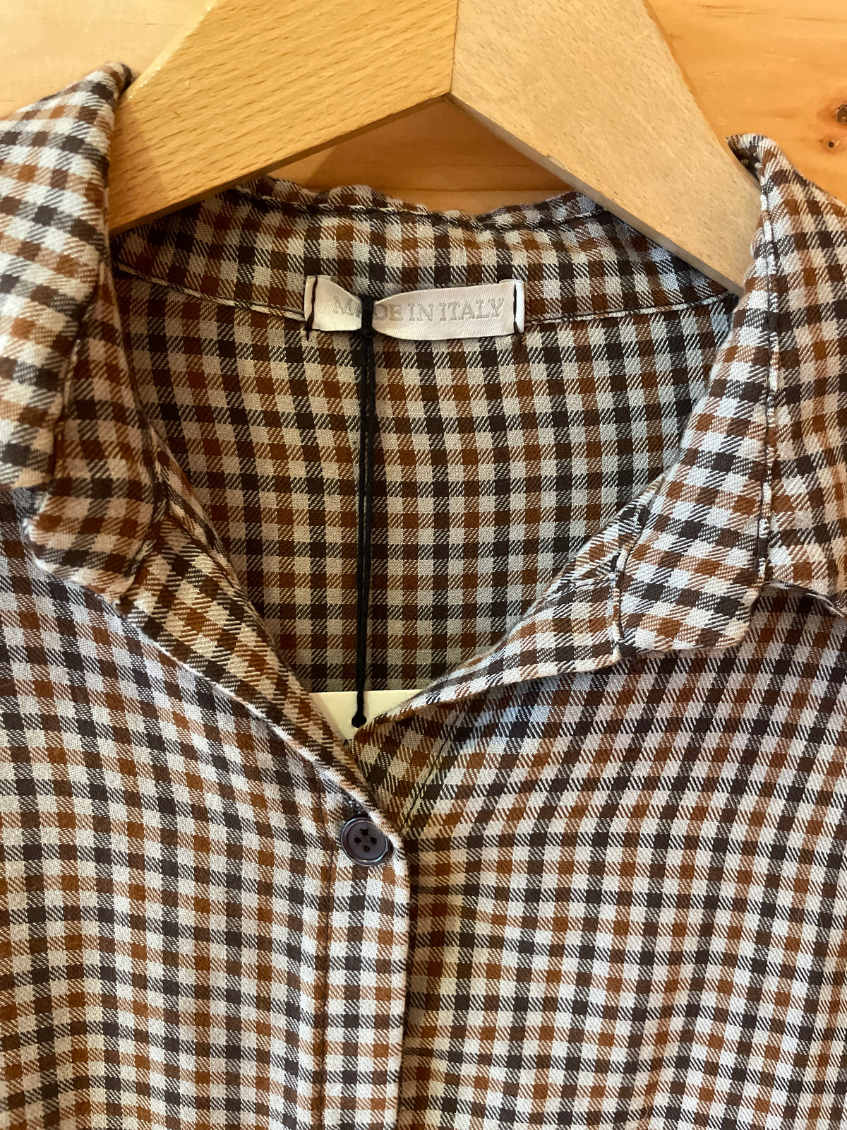 Chemise à petits carreaux